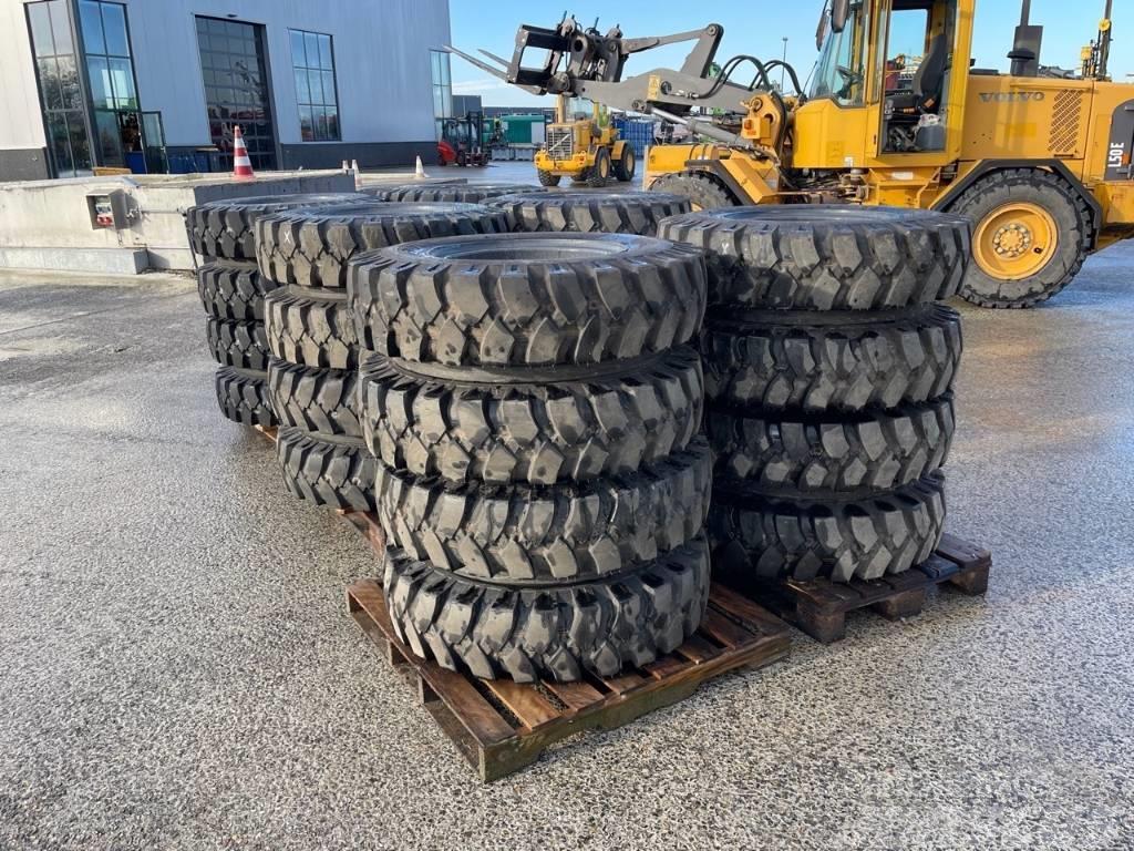  Tiron 10.00-20 Crane tires 3x sets Escavatori gommati