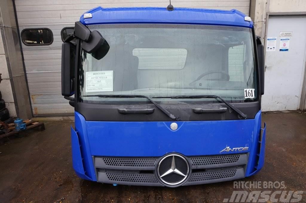 Mercedes-Benz ANTOS S-CAB CLASSICSPACE 320MM MM TUNNEL Cabine e interni