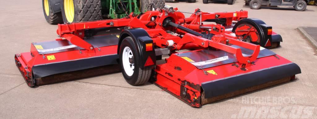 Trimax S4 493 Trailed rotary mower Falciatrici trainate