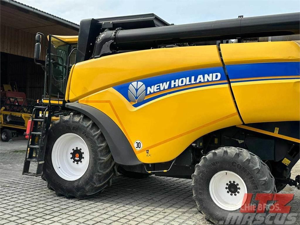 New Holland CX 6090 Allrad Mietitrebbiatrici