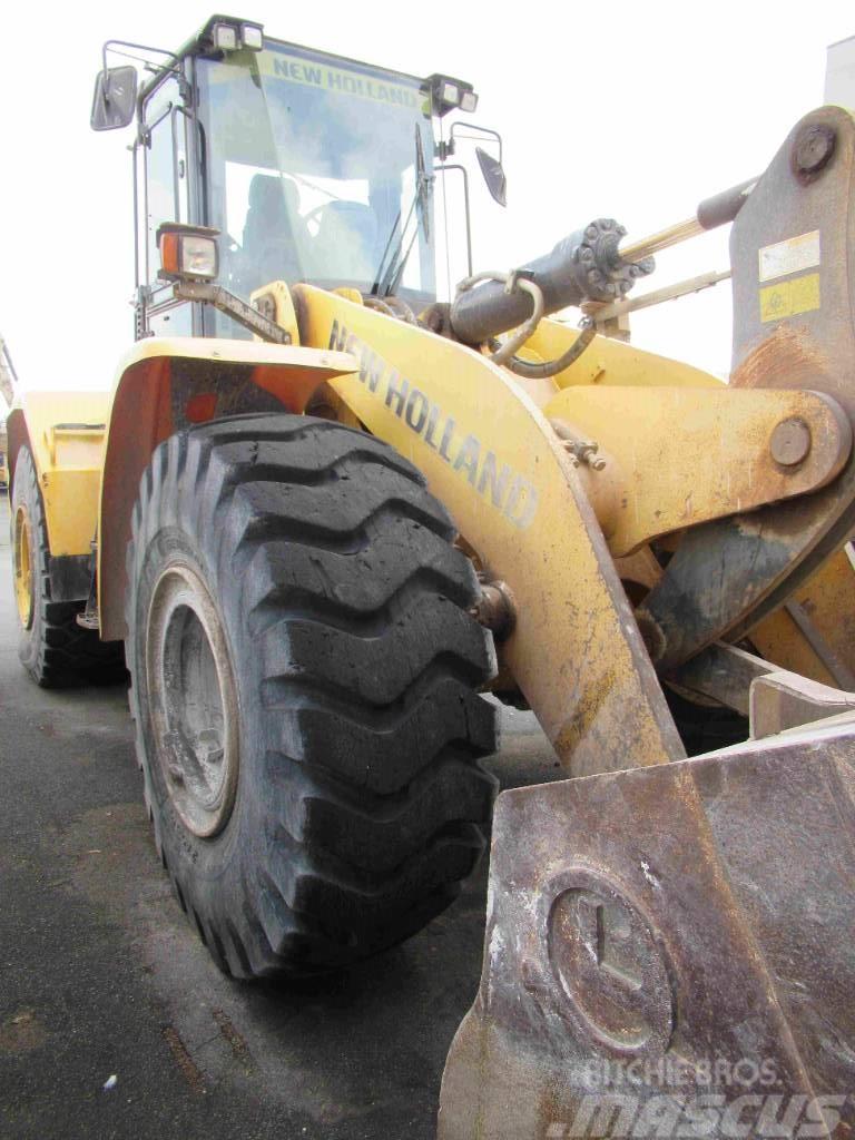 New Holland W 190 Pale gommate