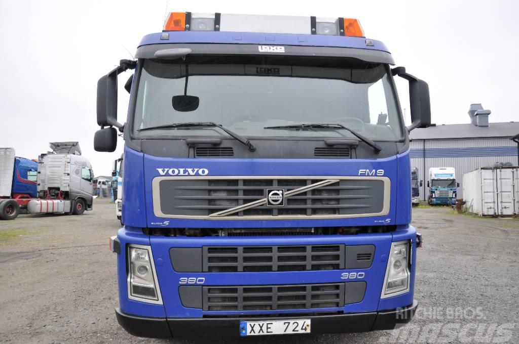 Volvo FM-380 6*2 Camion con cassone scarrabile
