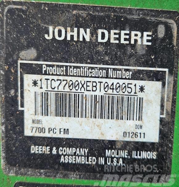 John Deere 7700 Trattorini tagliaerba