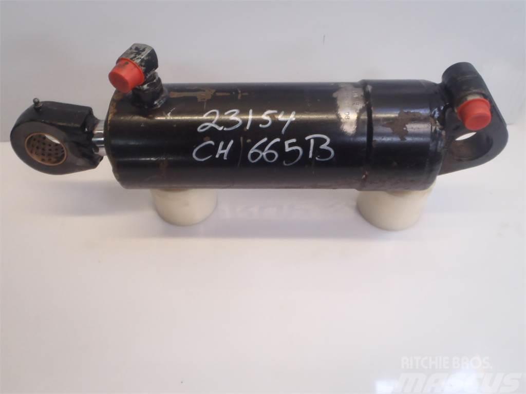 Challenger MT665B Lift Cylinder Componenti idrauliche