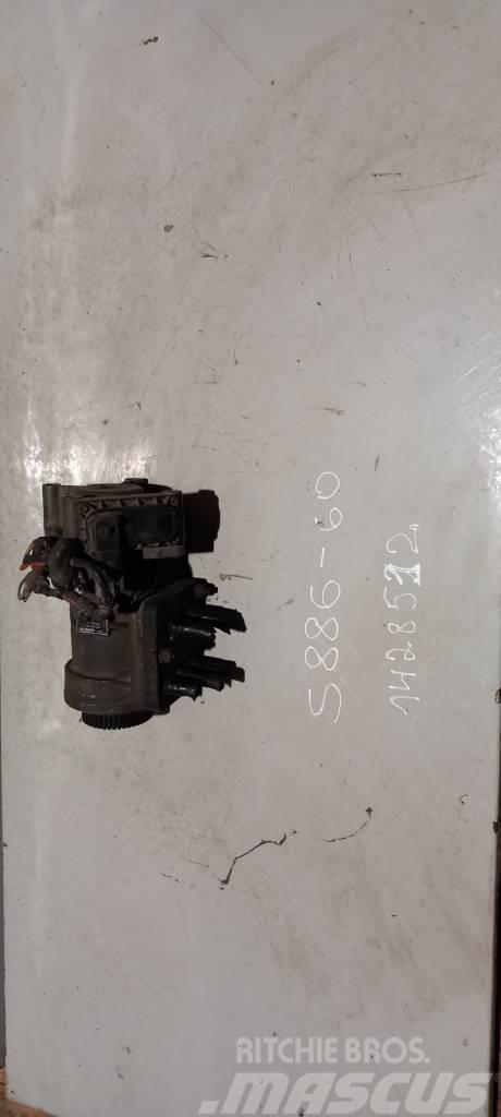 Scania R144.530 brake main valve 1428512 Freni