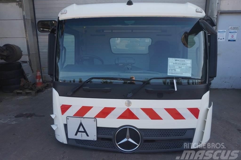 Mercedes-Benz ANTOS M CLASSICSPACE 2.3M TUNNEL 320 Cabine e interni