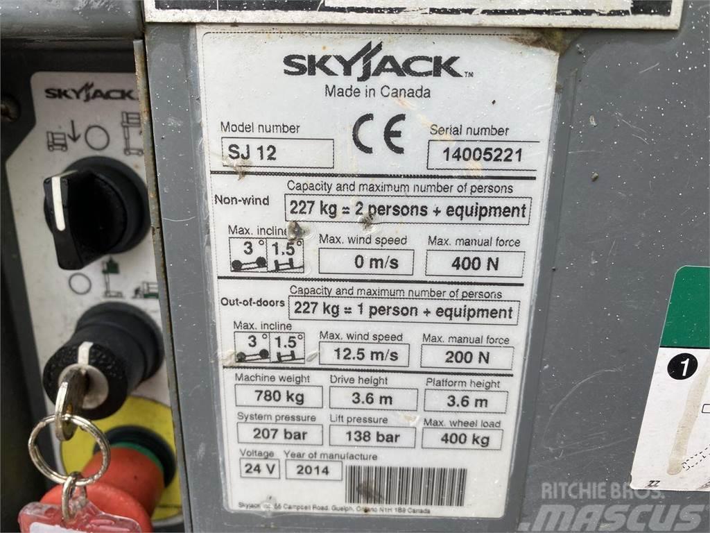 SkyJack SJ12 Sollevatori verticali