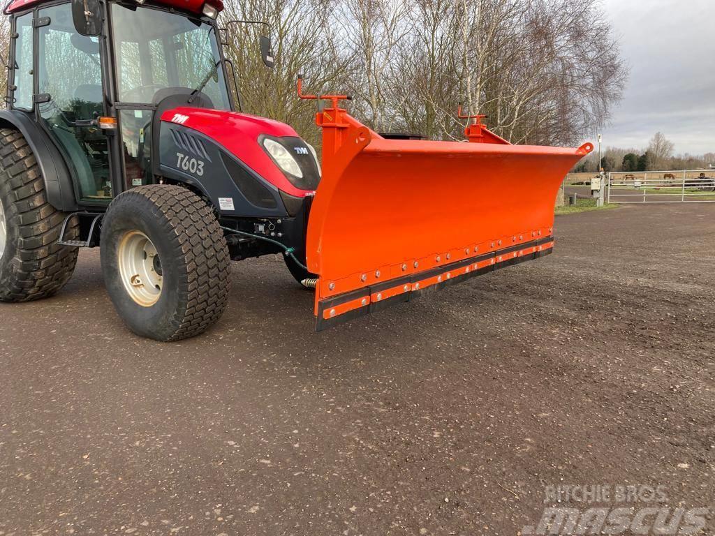 Ditch Witch Tomlinson 8 ft hydraulic snow plough Spazzatrici
