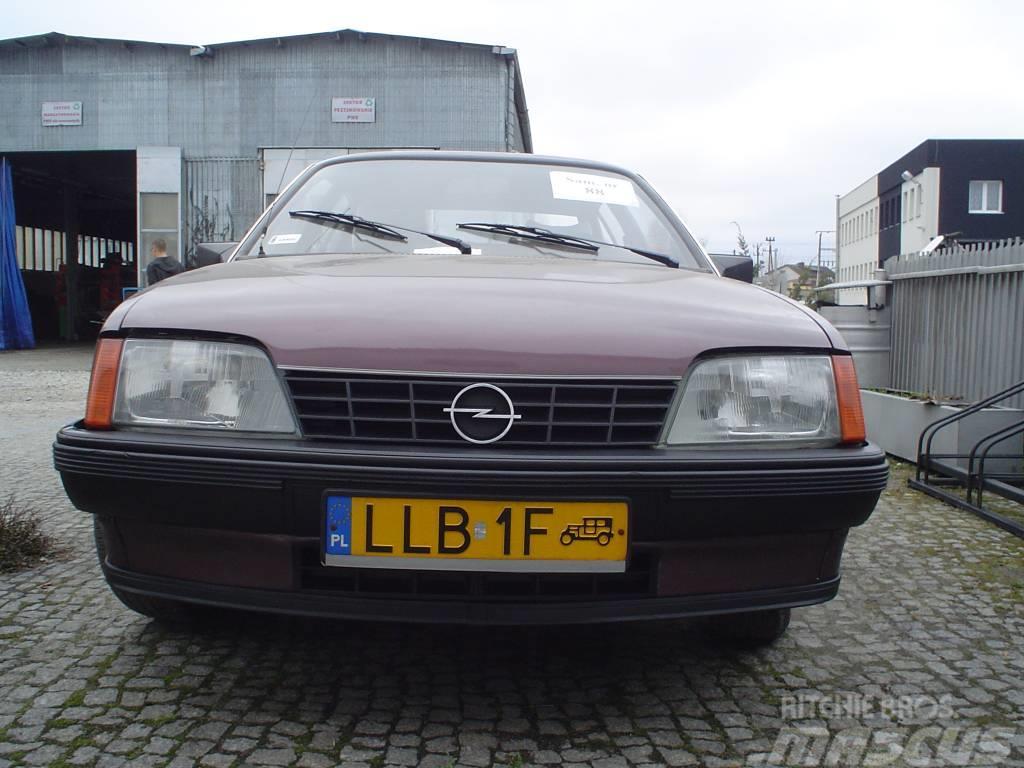 Opel Rekord ZABYTKOWY Auto