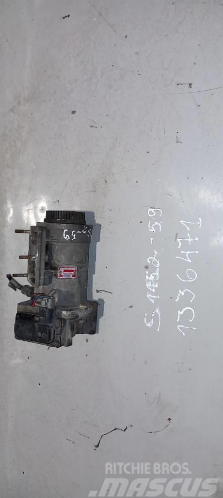 Scania R144.530 main brake valve 1336471 Freni