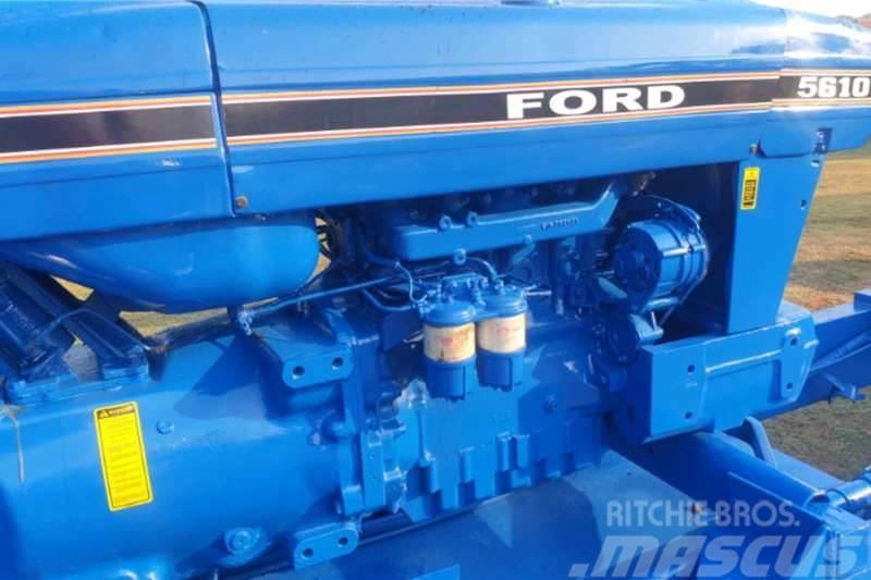 Ford 5610 ZONE CRANE Trattori
