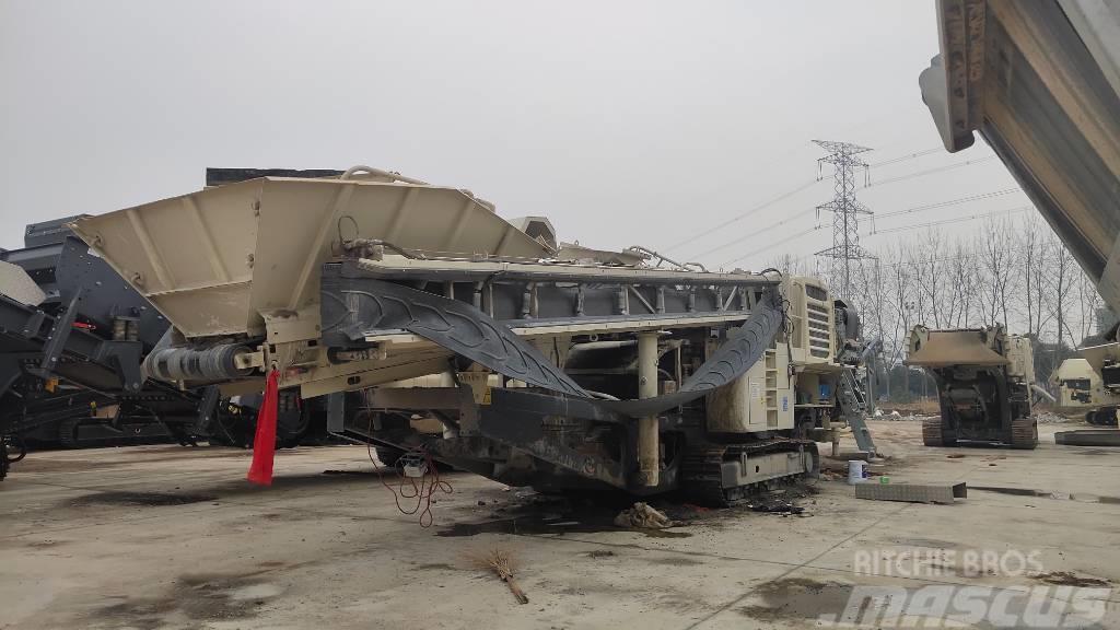 Metso LT200HPS CONE CRUSHER mobile crushing plant Frantoi mobili