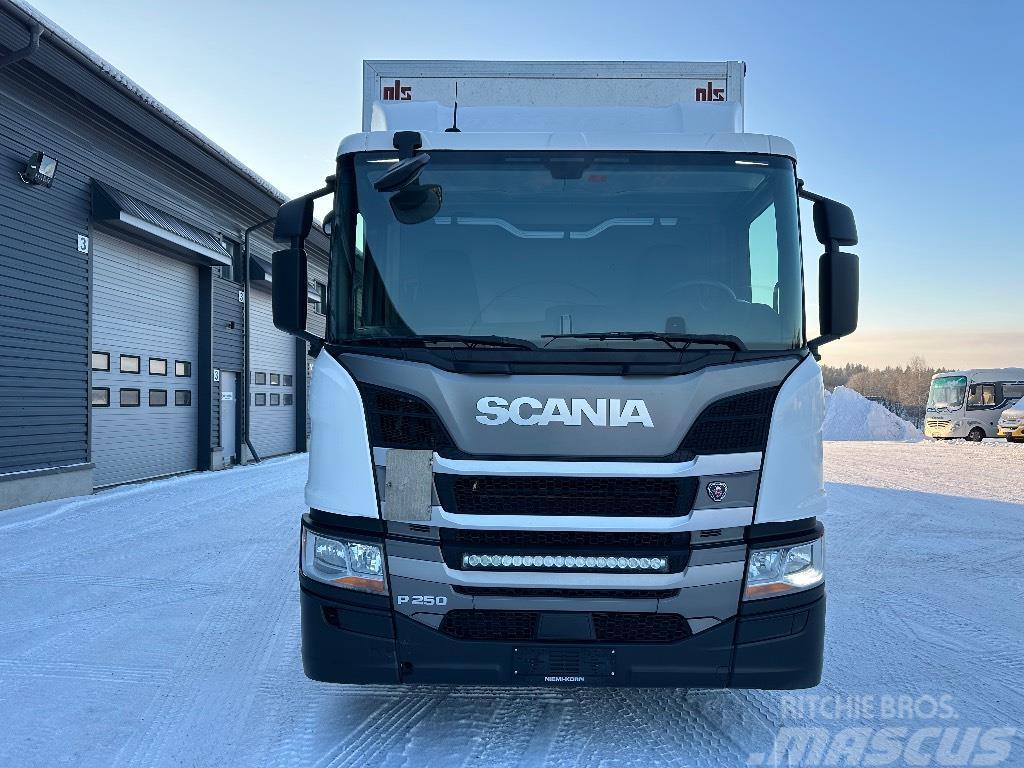 Scania P250 Camion cassonati