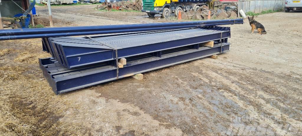  Steel Frame Building 100ft x 30ft x 15ft 6inch Telai in acciaio