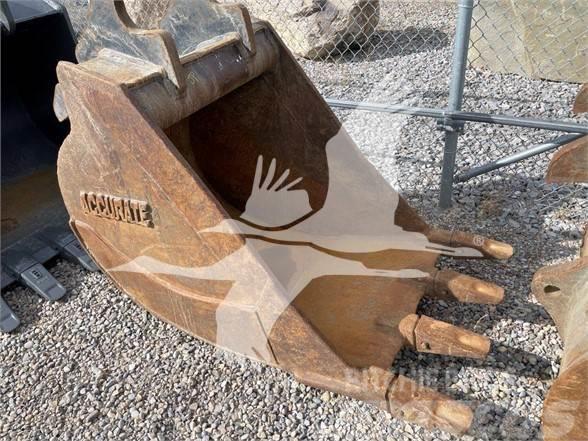 ACCURATE FABRICATING 160 SERIES 36 INCH DIG BUCKET Benne