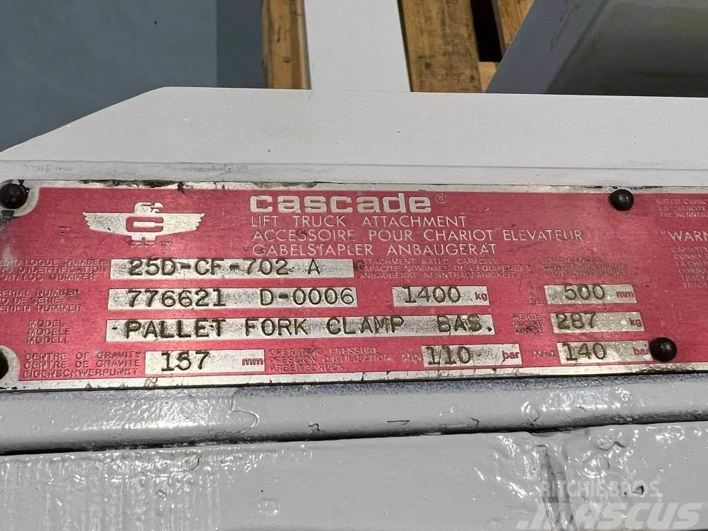 Cascade 25D-CF-702 A Pinza a forche