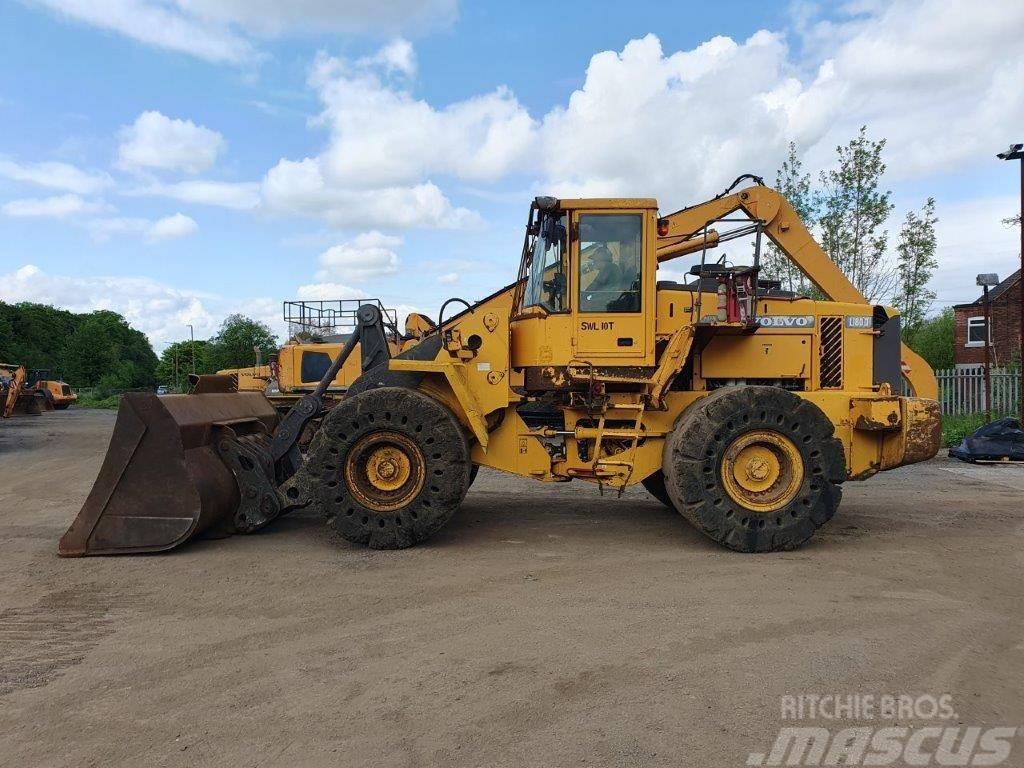 Volvo L 180 D Pale gommate