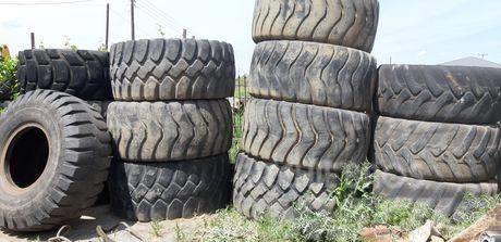  Tire for loaders Λάστιχα για φορτωτές Pneumatici, ruote e cerchioni