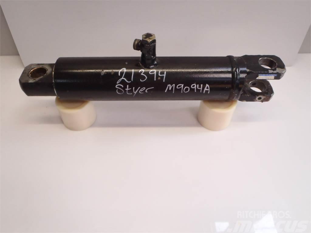 Steyr M9094A Lift Cylinder Componenti idrauliche