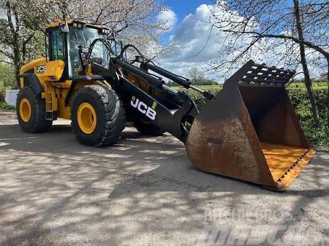 JCB 457HT Fully Prepared and Ready for Work Pale gommate