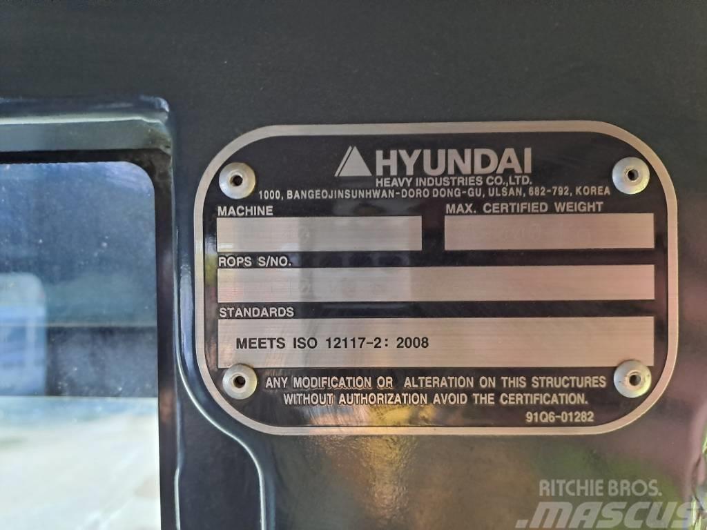 Hyundai HX 140 W Escavatori gommati