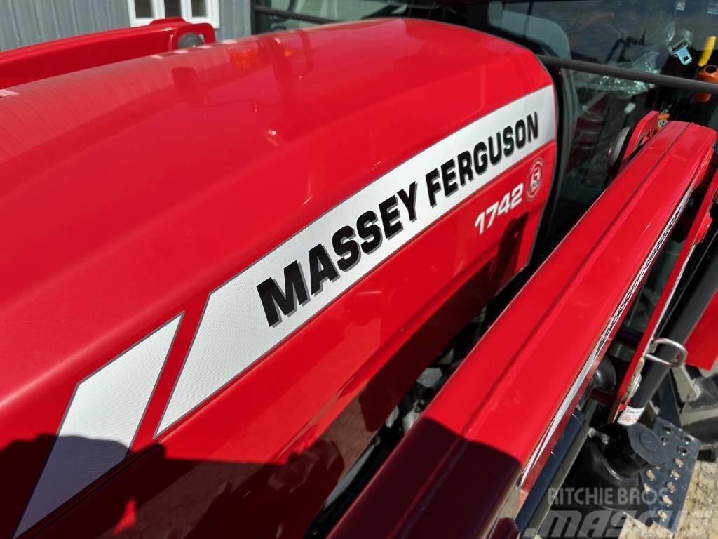 Massey Ferguson 1742 Trattori