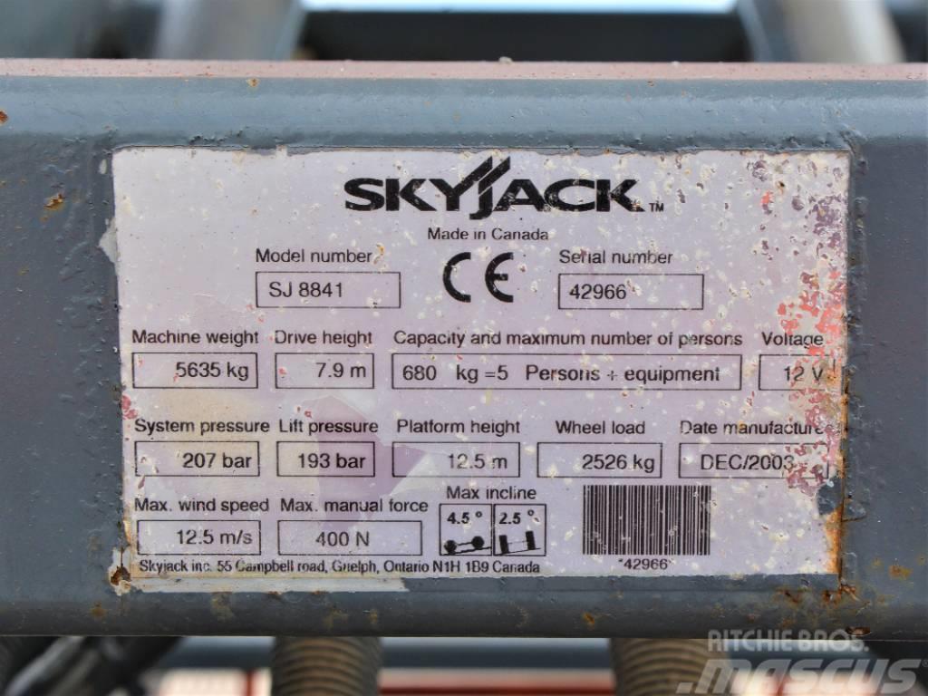 SkyJack SJ 8841 RT Piattaforme a pantografo
