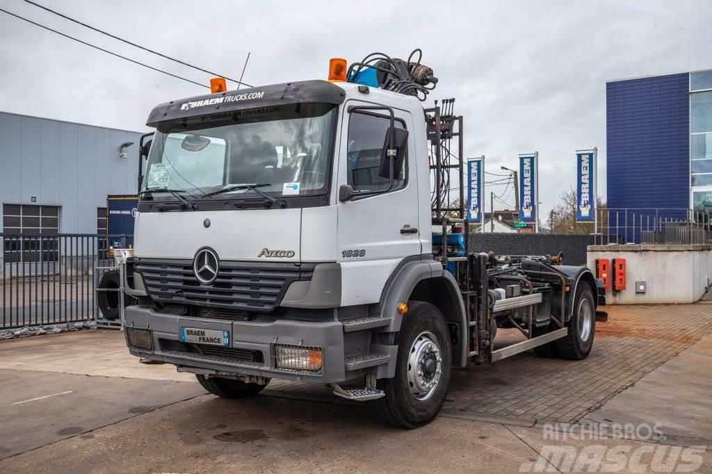 Mercedes-Benz ATEGO 1828+ATLAS 85.2+DALBY14T Camion portacontainer