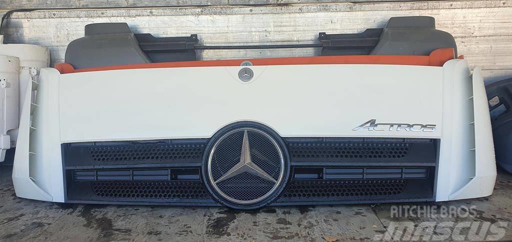 Mercedes-Benz Actros Cabine e interni