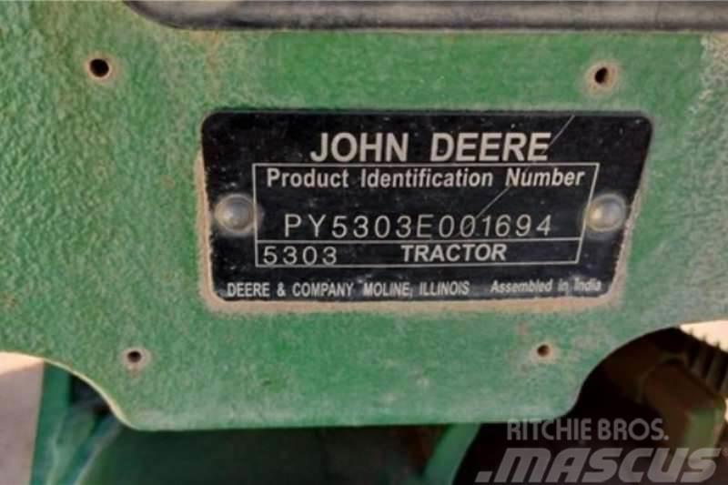 John Deere 5303 Trattori
