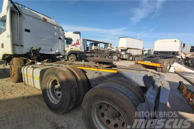 Scania 2000 Scania R144 Stripping for Spares Camion altro
