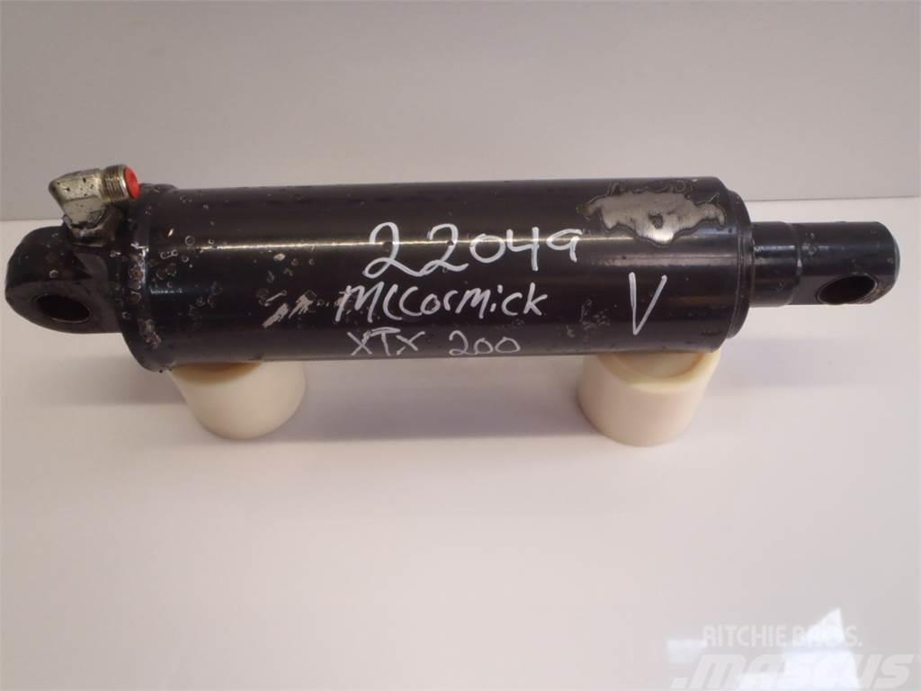 McCormick XTX200 Lift Cylinder Componenti idrauliche
