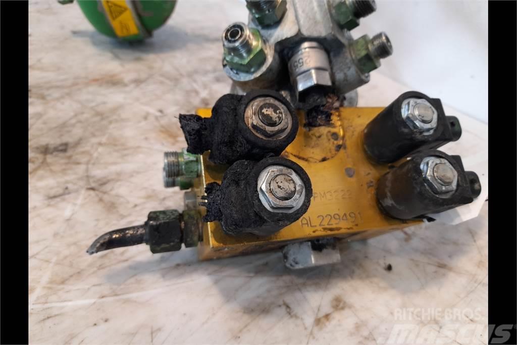John Deere 6250R Suspension control valve Componenti idrauliche