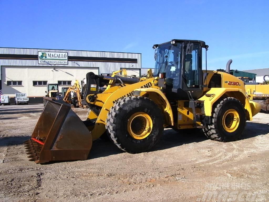 New Holland W 230 C Pale gommate