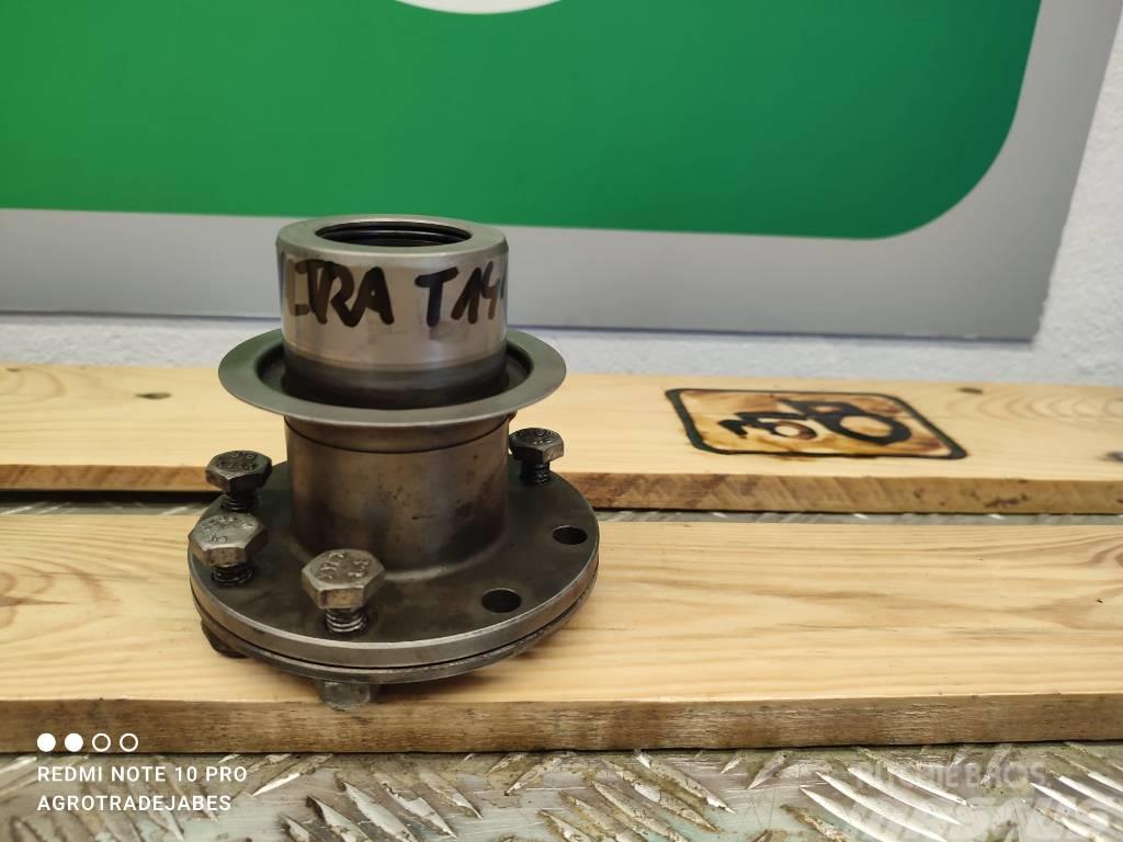 Valtra T 141 front axle flange Trasmissione