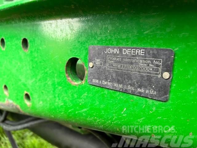 John Deere 7710 Trattori