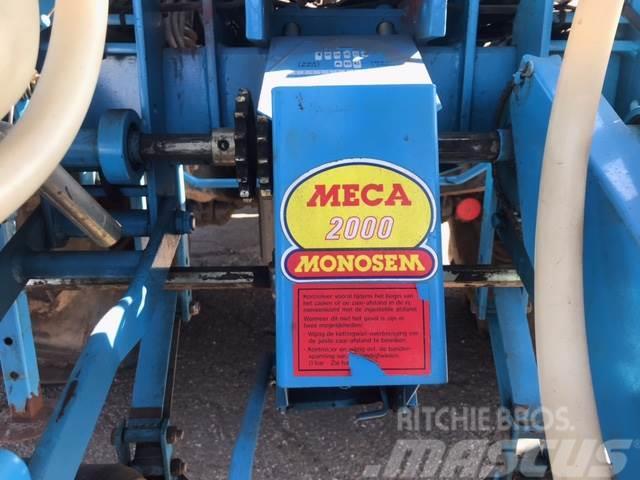 Monosem Meca 2000 bietenzaaimachine 12-rij Perforatrici