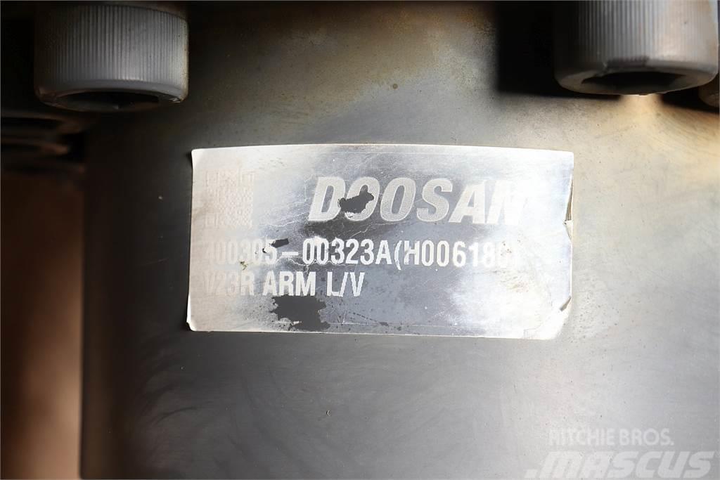 Doosan Daewoo DX235LCR-5 Hydraulic Cylinder Componenti idrauliche