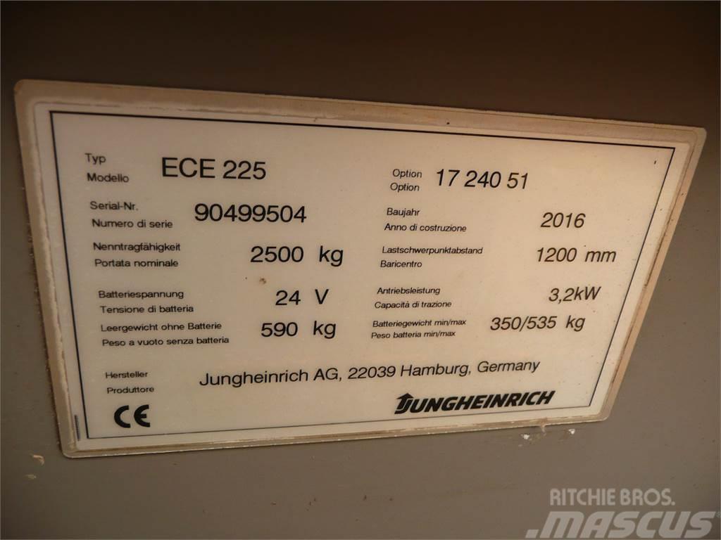 Jungheinrich ECE 225 2400x510mm Commissionatore basso livello