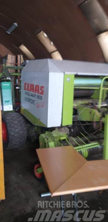 CLAAS ROLLANT 255 NORDIC RC Rotopresse