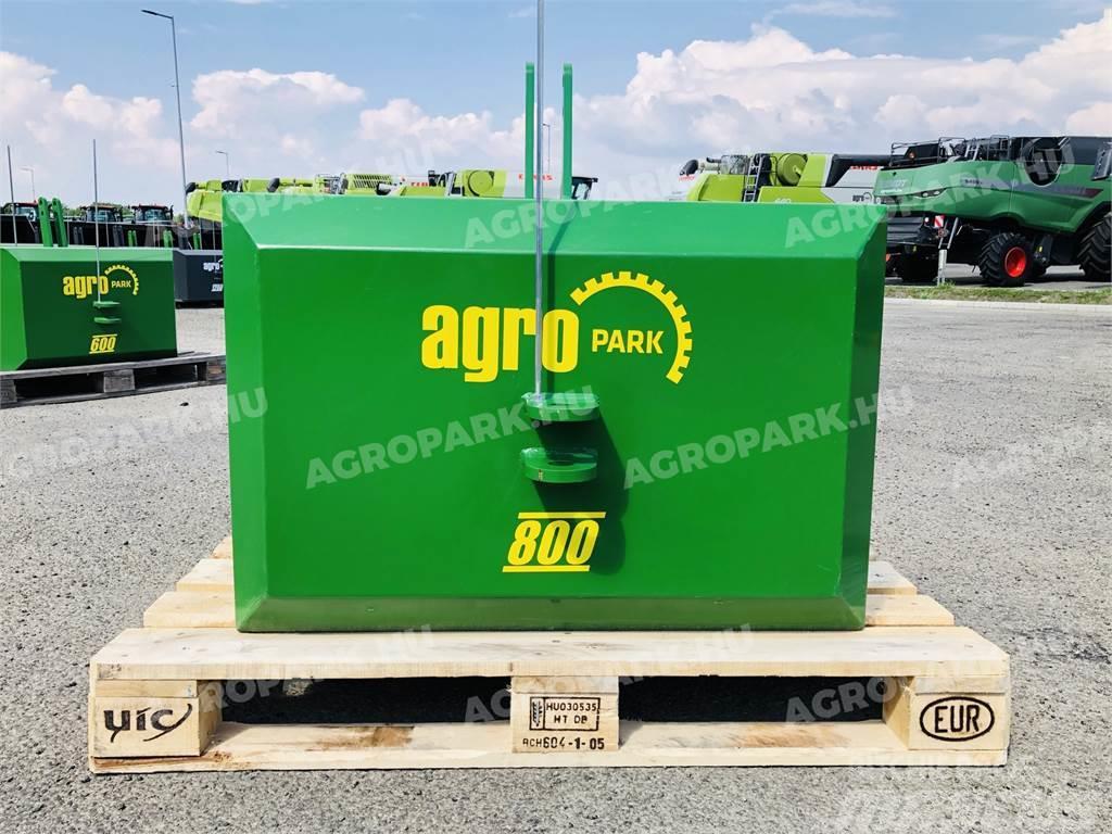  800 kg front hitch weight, in green color Zavorre anteriori