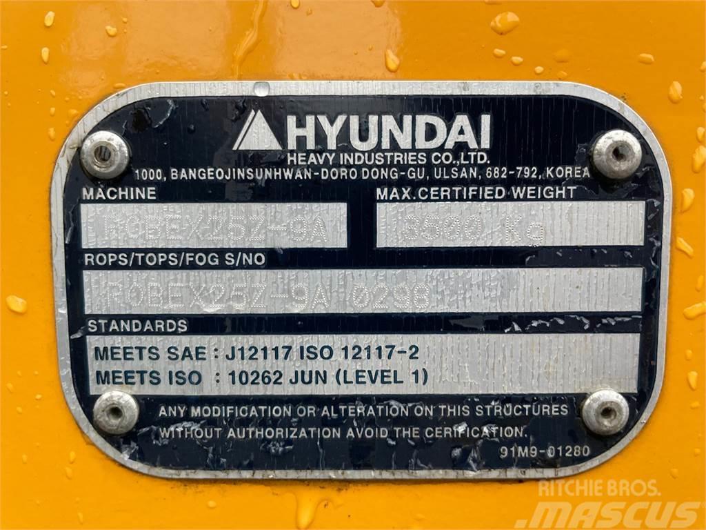Hyundai 25z-9ak - 2.700 kg. minigraver / 350 Timer / Står  Miniescavatori