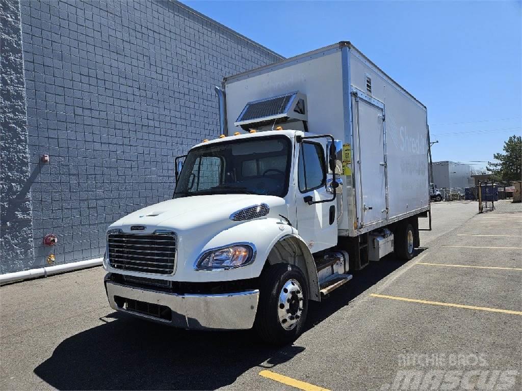 Freightliner Business Class M2-106 Camion cassonati