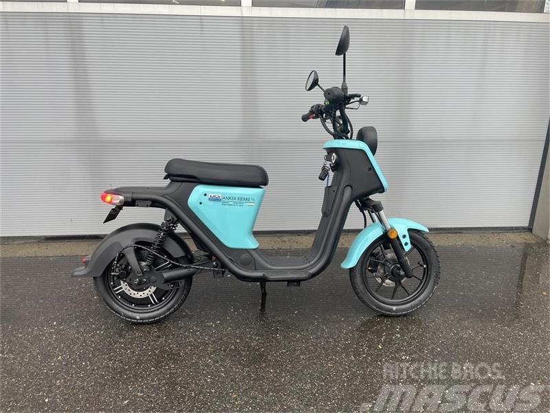  Niu  Uqi Sport 30 km/t el scooter fabriksny Auto