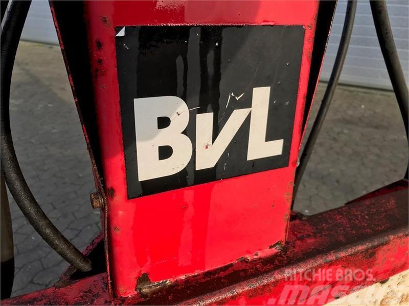 BvL Blokskærer Trinciatrici, tagliatrici e srotolatrici per balle