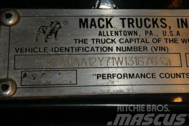 Mack CH613 Autocabinati