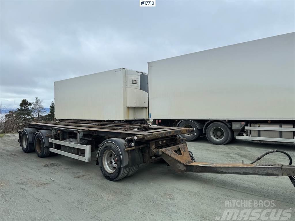 Istrail 3-axle hook trailer w/ tipper Altri semirimorchi