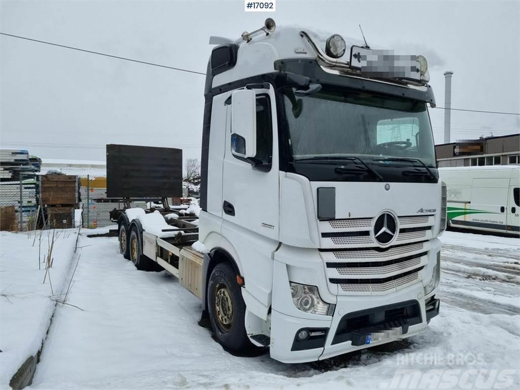 Mercedes-Benz Actros 2551 container car for sale w/trailer Camion portacontainer