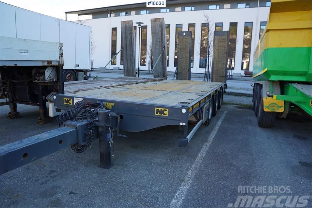 NC 3 axle machine trailer that is little used Altri rimorchi