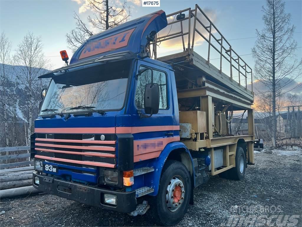 Scania P93m lift truck (motor equipment) Piattaforme autocarrate